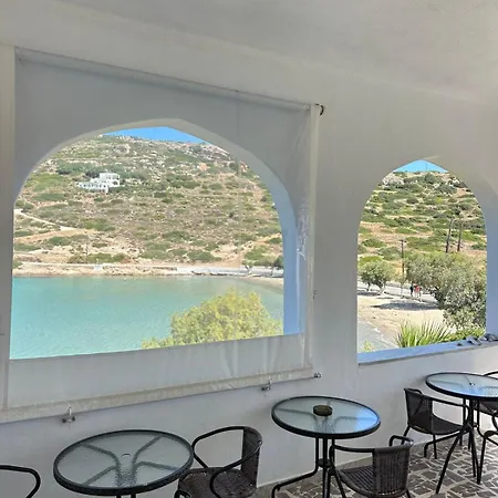 Lejlighedshotel Rena's Garden 3*