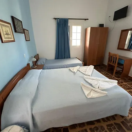 Апарт-отель Rena's Garden 3*