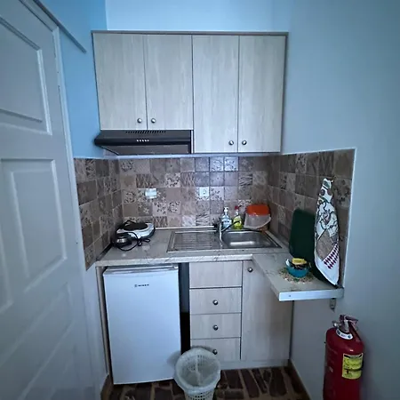 Rena's Garden Апарт-отель