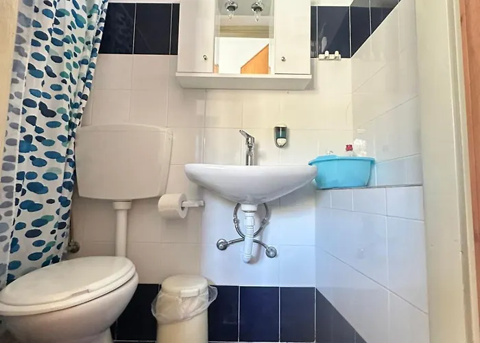 Rena's Garden Apartmanhotel